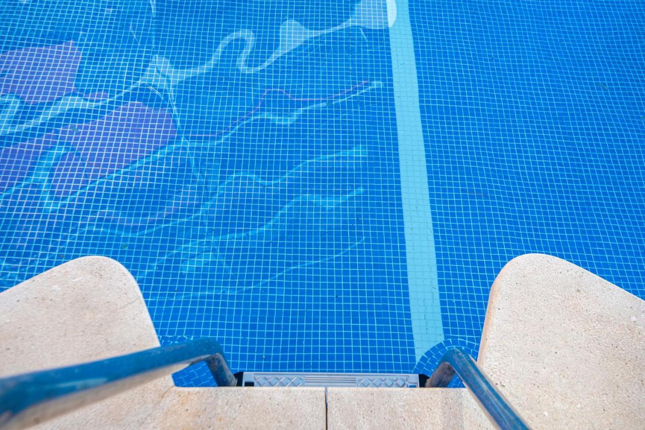 Apartamento Alef Apartment Torremolinos Exterior photo